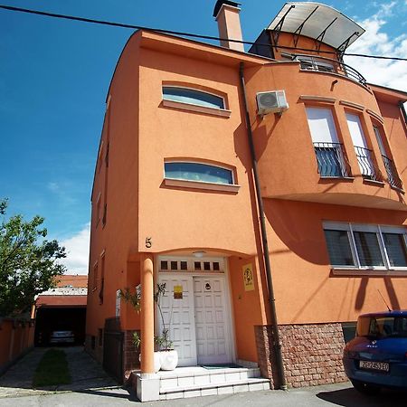 The Wallaby House Hostel 자그레브 외부 사진